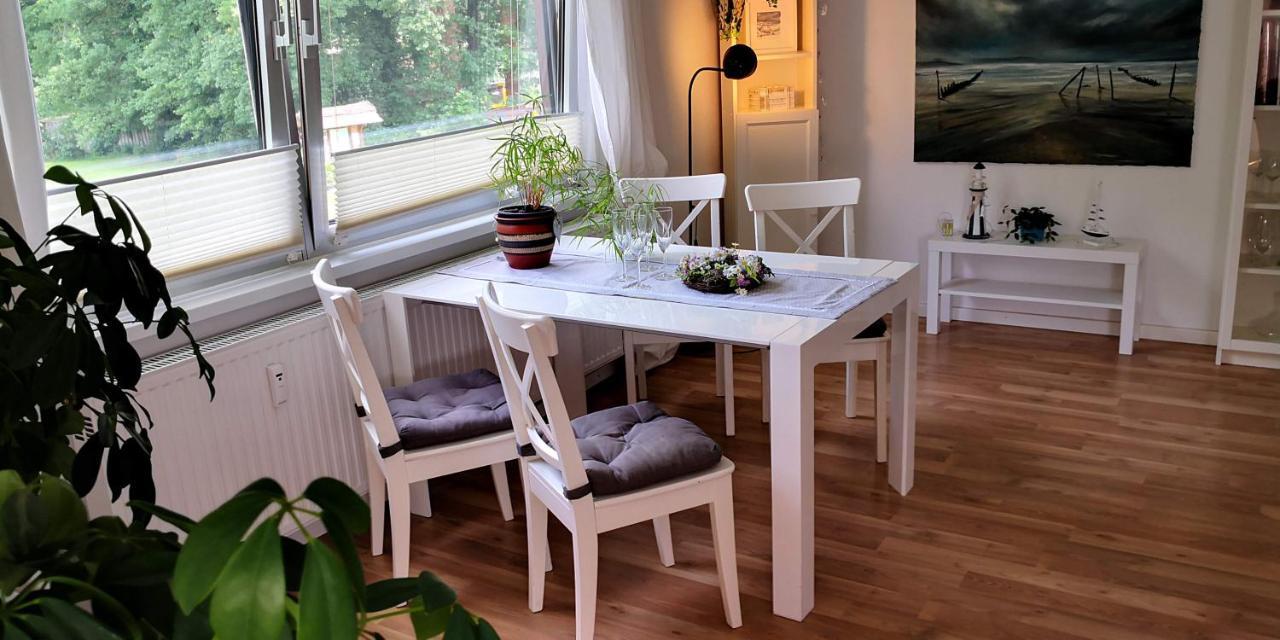 Charmante Ferienwohnung 3 Zimmer Kueche Bad Zentrale Lage Hagen im Bremischen Bagian luar foto