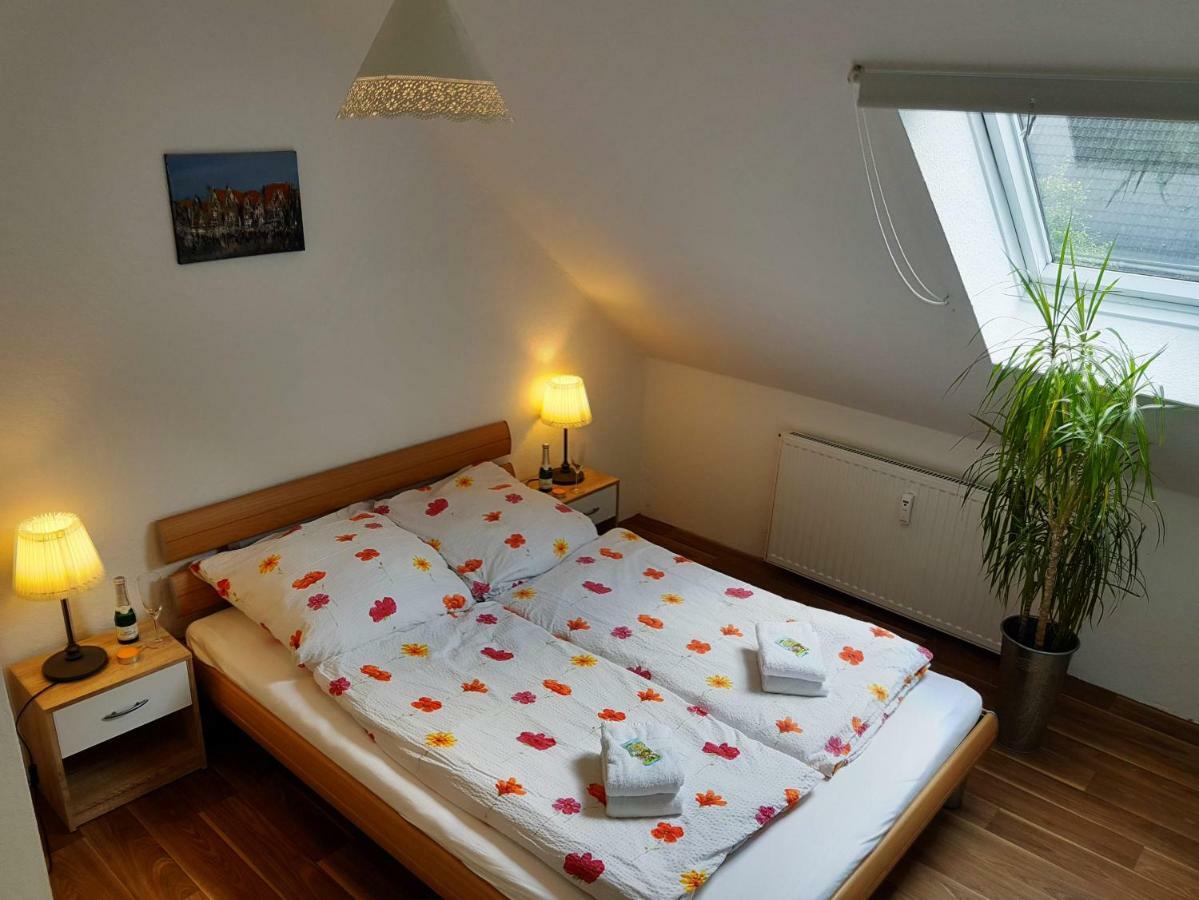 Charmante Ferienwohnung 3 Zimmer Kueche Bad Zentrale Lage Hagen im Bremischen Bagian luar foto